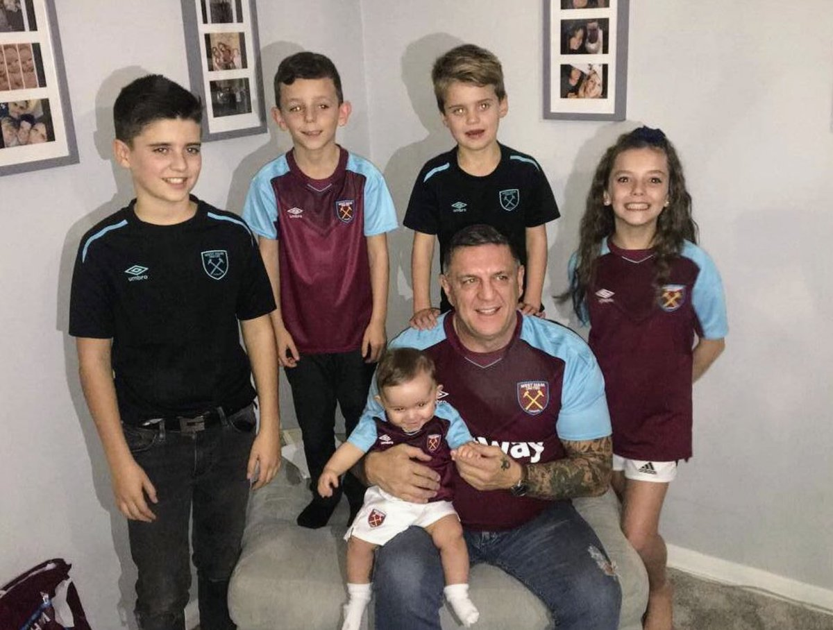 carlton leach net worth