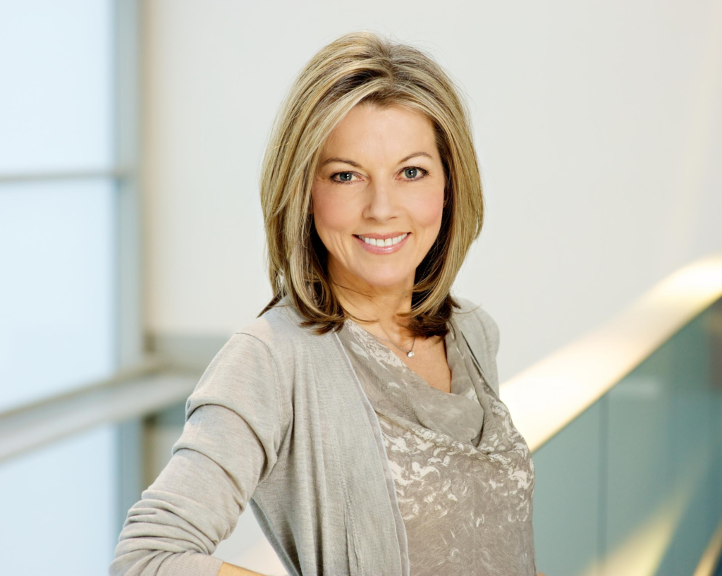 how old is newsreader mary nightingale
