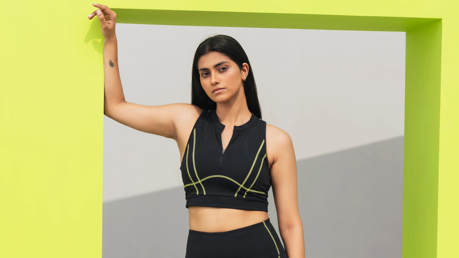 Stylish Sports Bras for Women: Perfect Fit for Gym and Yoga