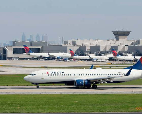 Delta DL139 Venice Atlanta Diversion Amsterdam